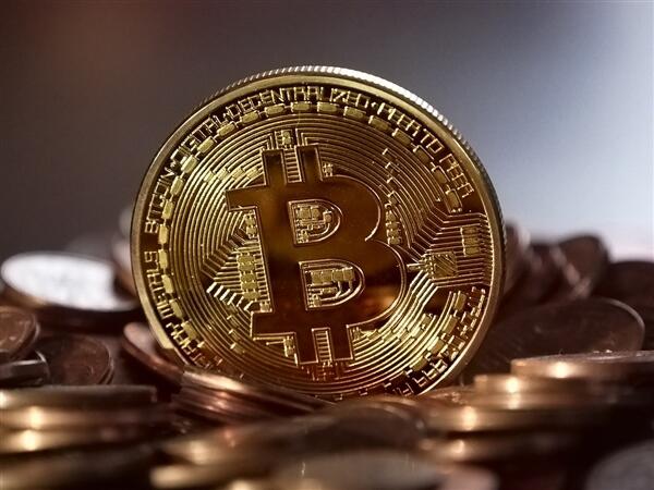 我国严打比特币及挖矿 矿工将数千台矿机转往美国加拿大