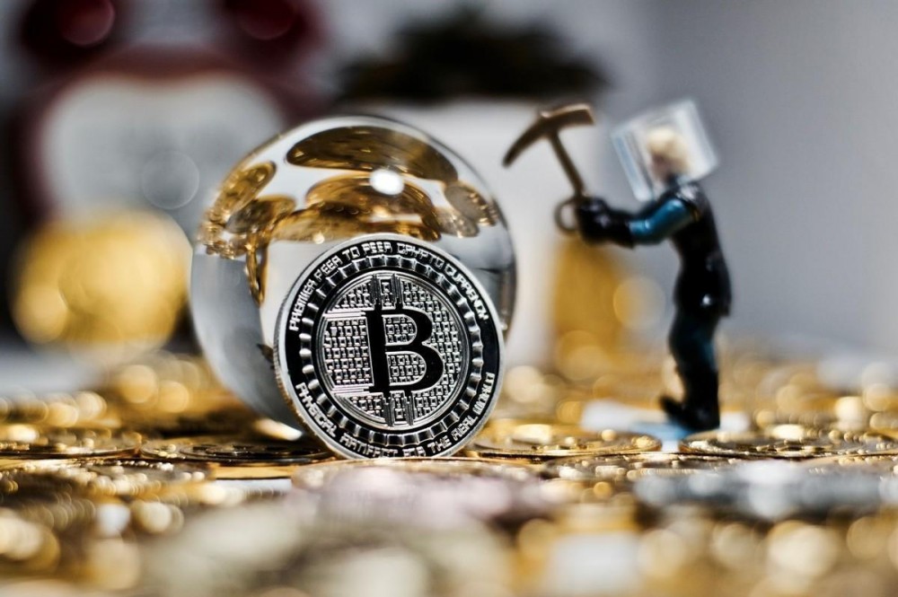 我国重申冲击采矿业，比特币暴降12%
