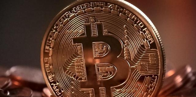 一枚比特币涨到了37万，用家用电脑不断挖，多久能挖出一枚？